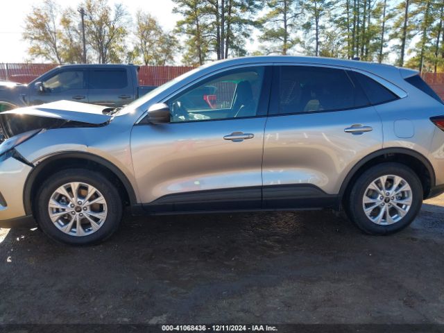 1FMCU0GN7PUB33761 Ford Escape Active