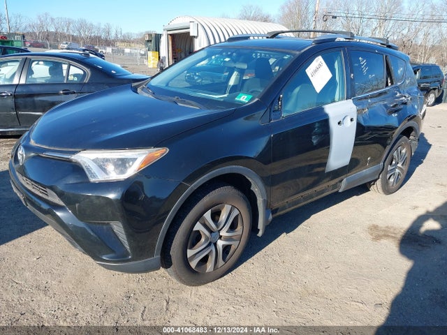 Toyota RAV4 LE 2016 2T3BFREV9GW489892 Image 2