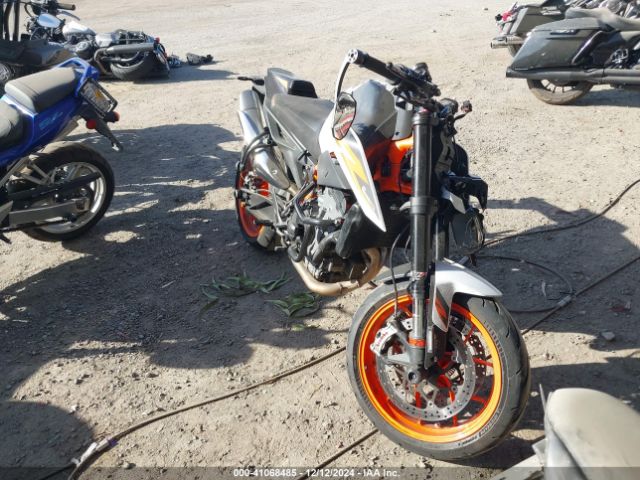 2021 KTM 890 VBKTU9408MM806049