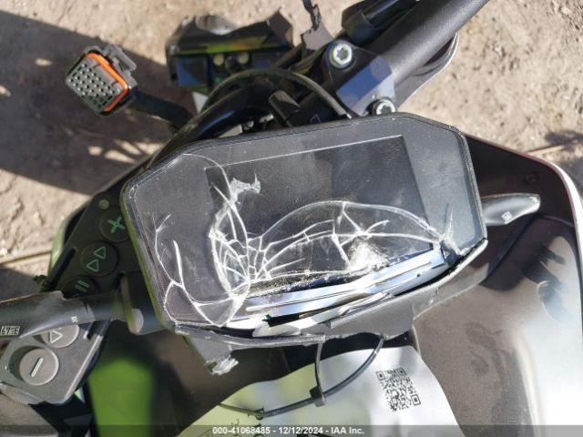 2021 KTM 890 VBKTU9408MM806049 Photo 6