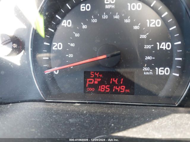 5XYKT4A63EG509138 KIA SORENTO LX
