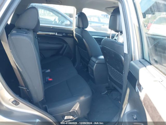 5XYKT4A63EG509138 KIA SORENTO LX