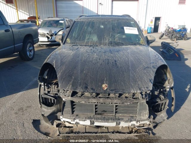WP1AA2AY3KDA15670 Porsche Cayenne