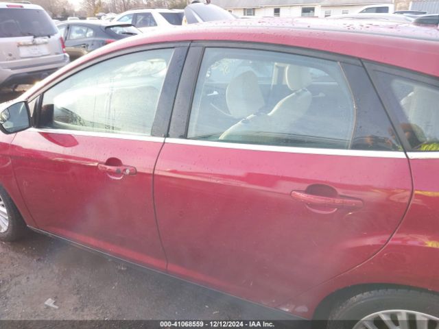 1FADP3N25FL366493 Ford Focus Titanium