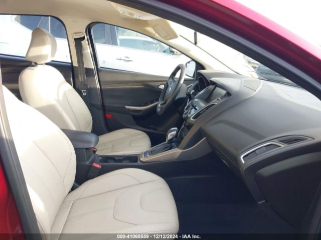 1FADP3N25FL366493 Ford Focus Titanium
