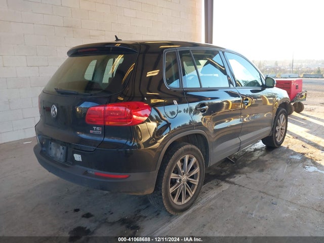 WVGBV7AX4HK055027 Volkswagen Tiguan 2.0t/s