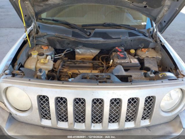 1C4NJPBA6GD700187 Jeep Patriot Sport Se