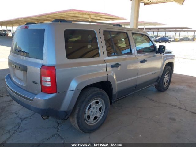 1C4NJPBA6GD700187 Jeep Patriot Sport Se