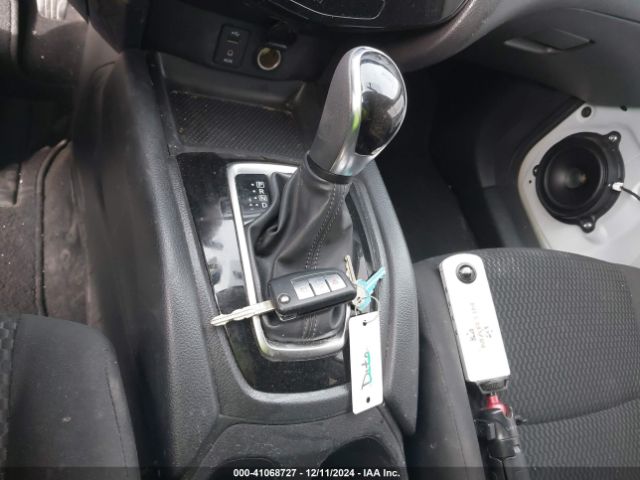 JN1BJ1CP1HW011265 Nissan Rogue Sport S