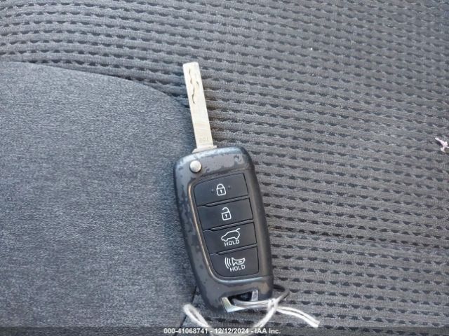 5NMS2CAD0KH135259 Hyundai Santa Fe Se