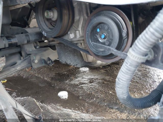 5XYPG4A35LG675139 KIA Sorento 2.4l Lx