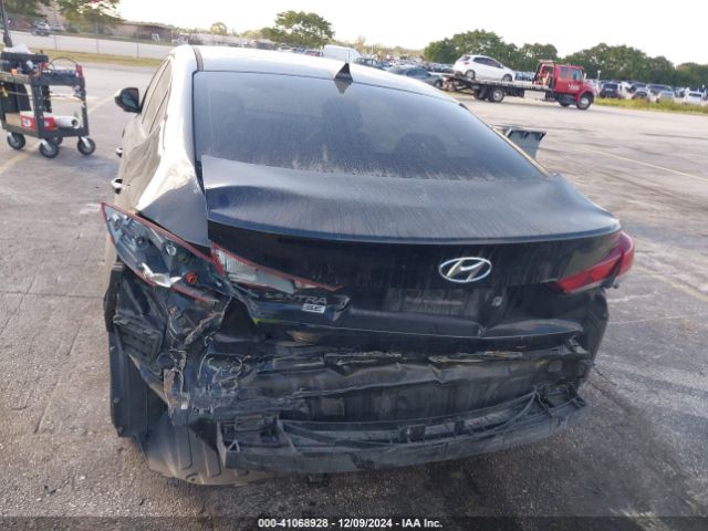 KMHD74LF8HU367121 Hyundai ELANTRA SE