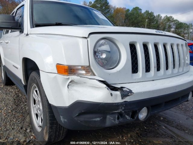 1C4NJPBB0FD122224 Jeep Patriot Sport