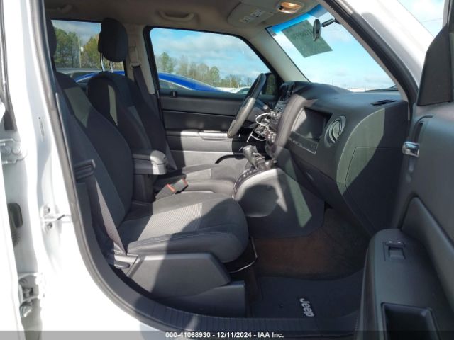 1C4NJPBB0FD122224 Jeep Patriot Sport