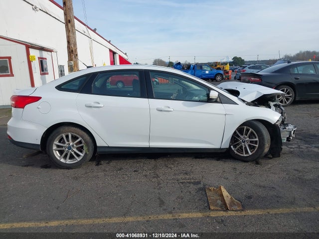 Ford FOCUS SE 2016 1FADP3F20GL332154 Image 14