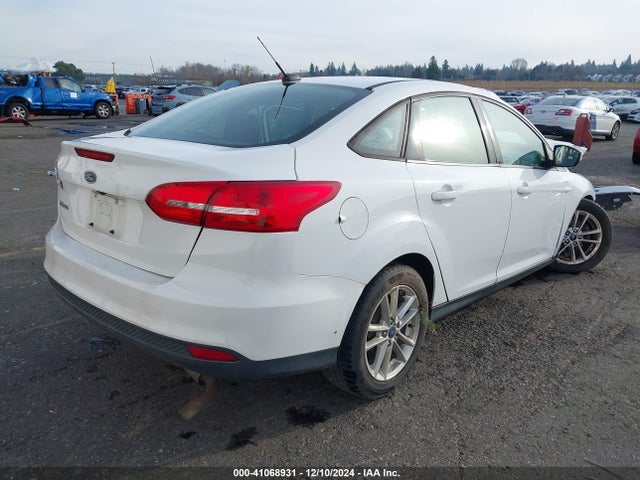 Ford FOCUS SE 2016 1FADP3F20GL332154 Image 4