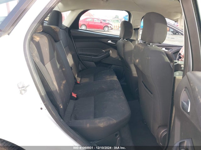 Ford FOCUS SE 2016 1FADP3F20GL332154 Image 8