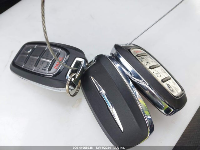 2C4RC1S79NR189937 Chrysler Pacifica Hybrid Limited