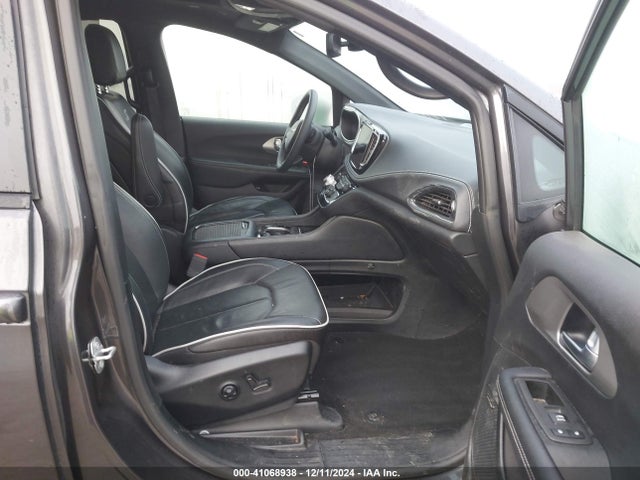 2C4RC1S79NR189937 Chrysler Pacifica Hybrid Limited