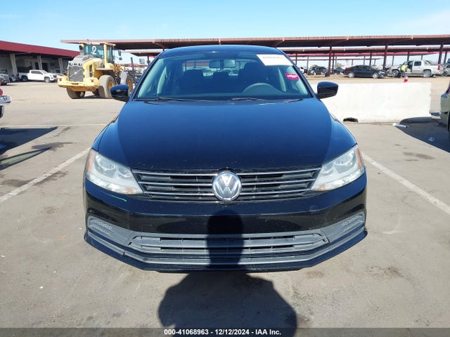 3VW2K7AJ9FM315403 Volkswagen Jetta 2.0l S