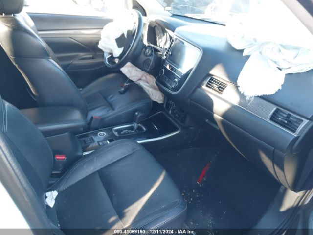 2019 MITSUBISHI OUTLANDER JA4AZ3A35KZ038045 Photo 4