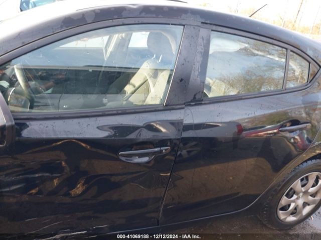 JM1BM1J78G1303708 Mazda Mazda3 I Sport