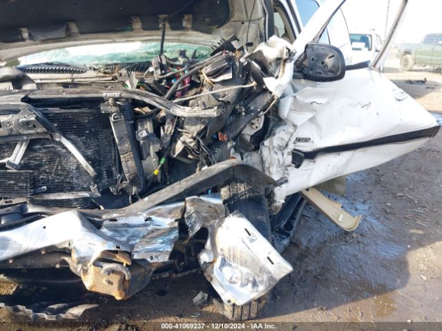 2001 CHEVROLET SUBURBAN 1500 3GNEC16T21G112159 Photo 5