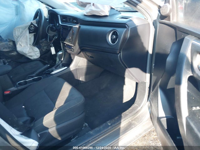 2T1BURHE9KC231988 Toyota COROLLA LE