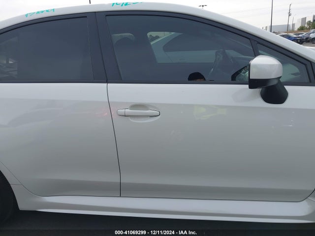 Subaru WRX 2015 JF1VA1A65F9803134 Image 14