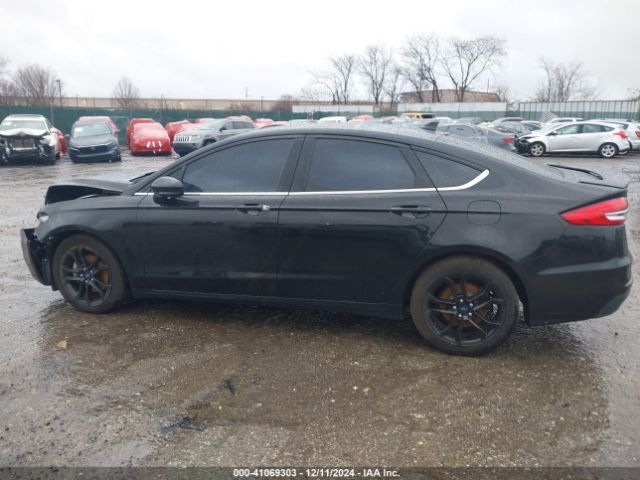3FA6P0HD8KR245344 Ford FUSION SE
