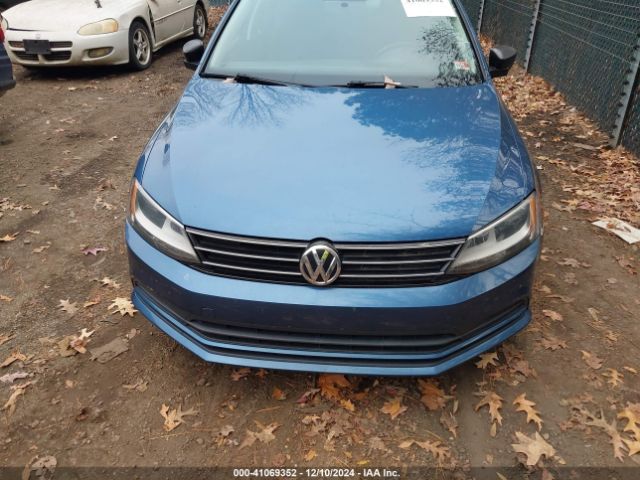3VWD17AJ0FM259962 Volkswagen Jetta 1.8t Se