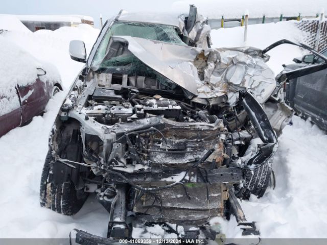 JN8AY2AD1N9677334 Nissan Armada Sv 4wd