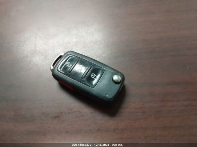 3VWD67AJ6GM350950 Volkswagen Jetta 1.4t Se