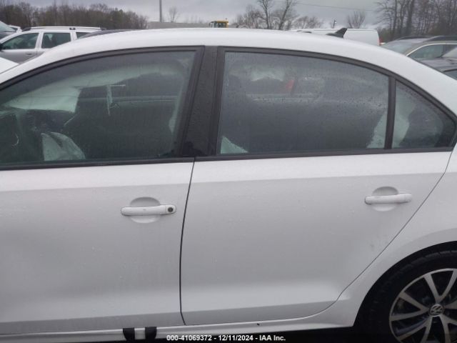 3VWD67AJ6GM350950 Volkswagen Jetta 1.4t Se