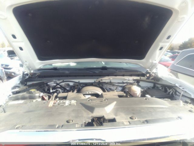 1GCVKREC8HZ141381 Chevrolet Silverado 1500 1lt/2lt