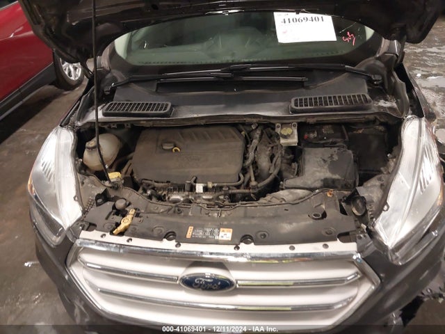 Ford ESCAPE SE 2018 1FMCU9GD1JUA08872 Image 10