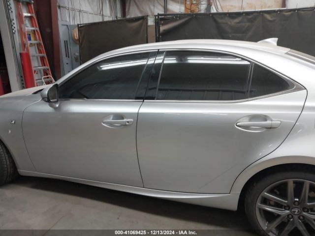JTHC81D23K5035191 Lexus IS 300