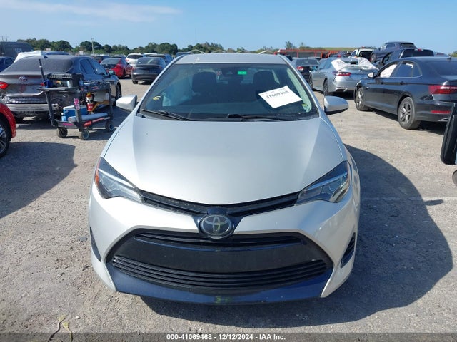 Toyota COROLLA LE 2018 5YFBURHE2JP825532 Image 12