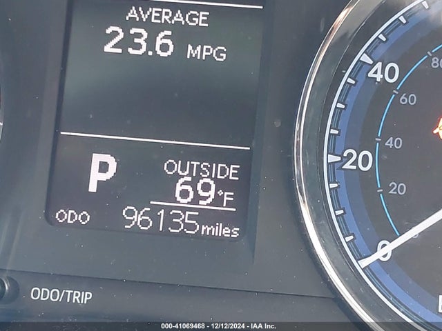 Toyota COROLLA LE 2018 5YFBURHE2JP825532 Image 7
