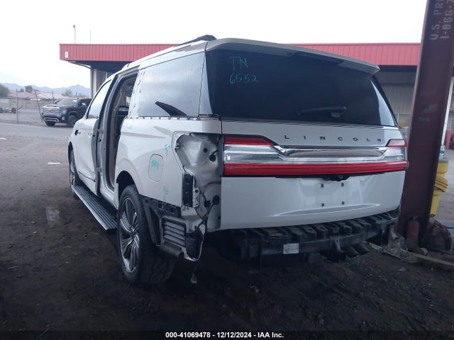 5LMJJ3TT2JEL09104 Lincoln Navigator L Black Label