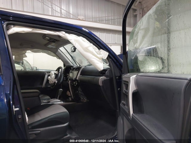 Toyota 4RUNNER SR5 2023 JTEMU5JR8P6159433 Image 5