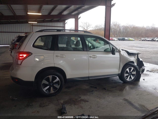 Subaru Forester 2.5i 2018 JF2SJABC6JH576831 Image 13