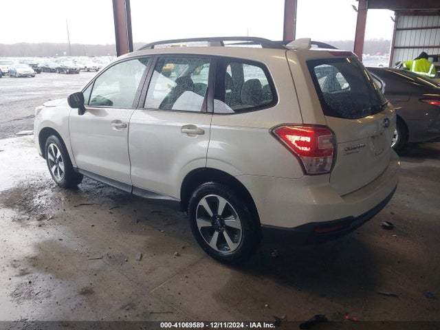 Subaru Forester 2.5i 2018 JF2SJABC6JH576831 Image 3