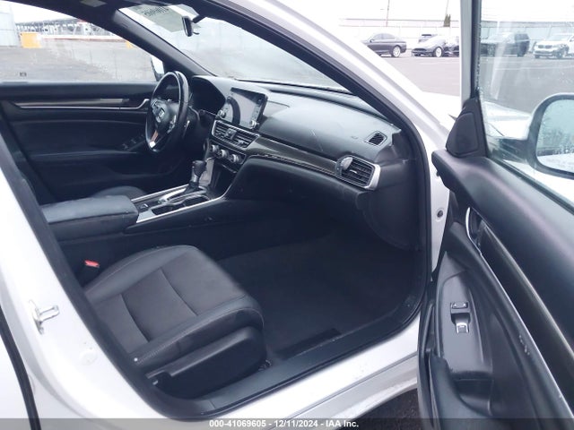41069605 :رقم المزاد ، 1HGCV1F39LA066200 vin ، 2020 Honda Accord Sport مزاد بيع