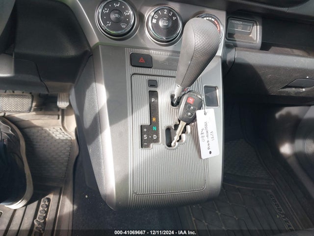 Scion XB 2015 JTLZE4FE2FJ067628 Image 11