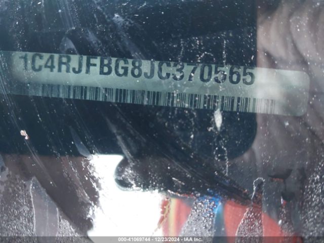 2018 JEEP GRAND CHEROKEE 1C4RJFBG8JC370565 Photo 8