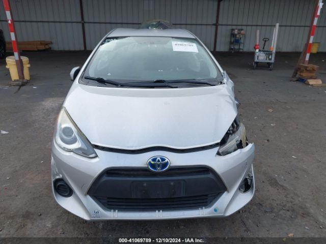 JTDKDTB36F1097441 Toyota Prius C One