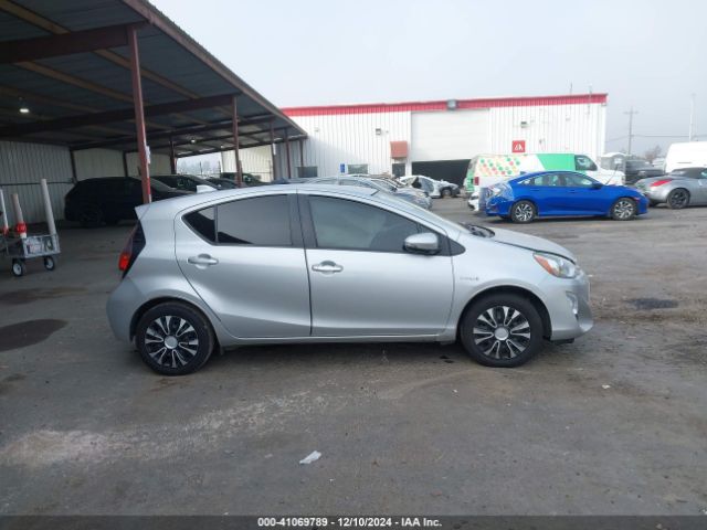 JTDKDTB36F1097441 Toyota Prius C One