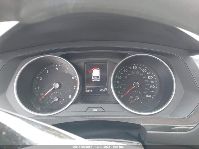 3VV1B7AX6KM117120 Volkswagen Tiguan 2.0t S