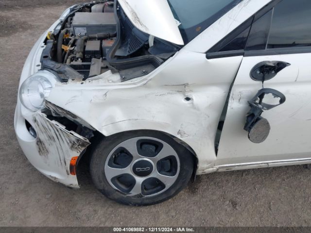 2017 FIAT 500E 3C3CFFGE3HT575762 Photo 5